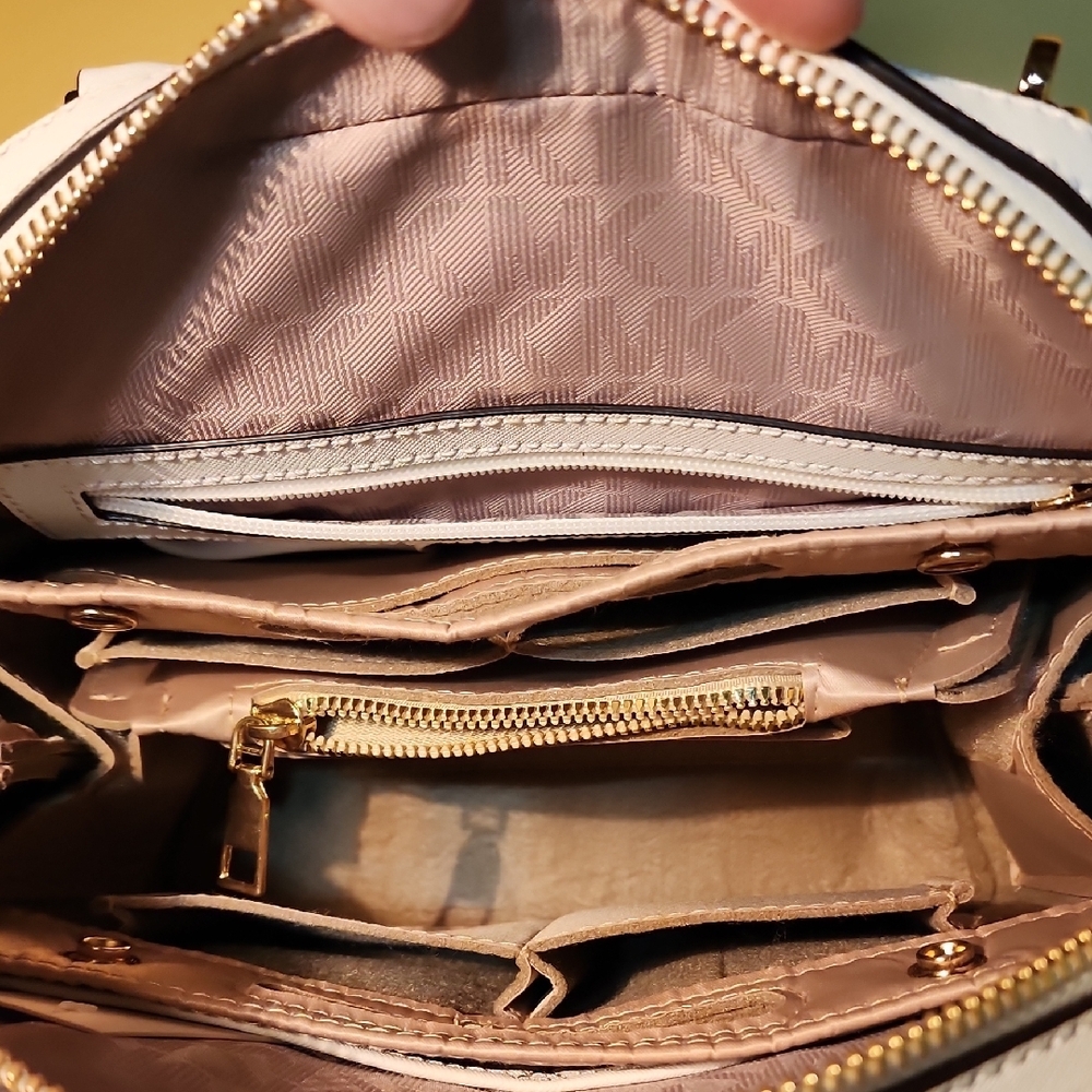 Michael Kors Brown and White Smythe Dome Medium Satchel Classic Style NWOT - Picture 9 of 12